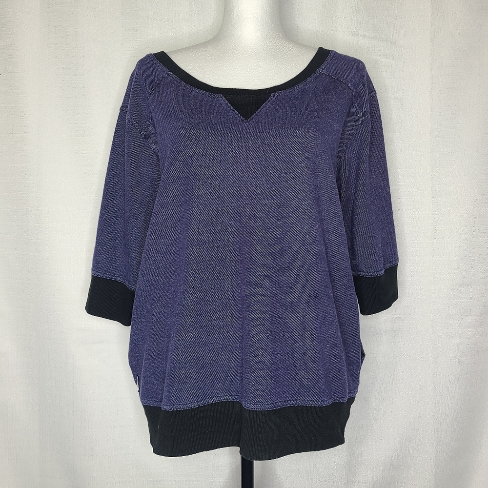 Lolë Sweatshirt Size Large 3/4 Length Sleeves Blue Black Trim Buttons Pockets